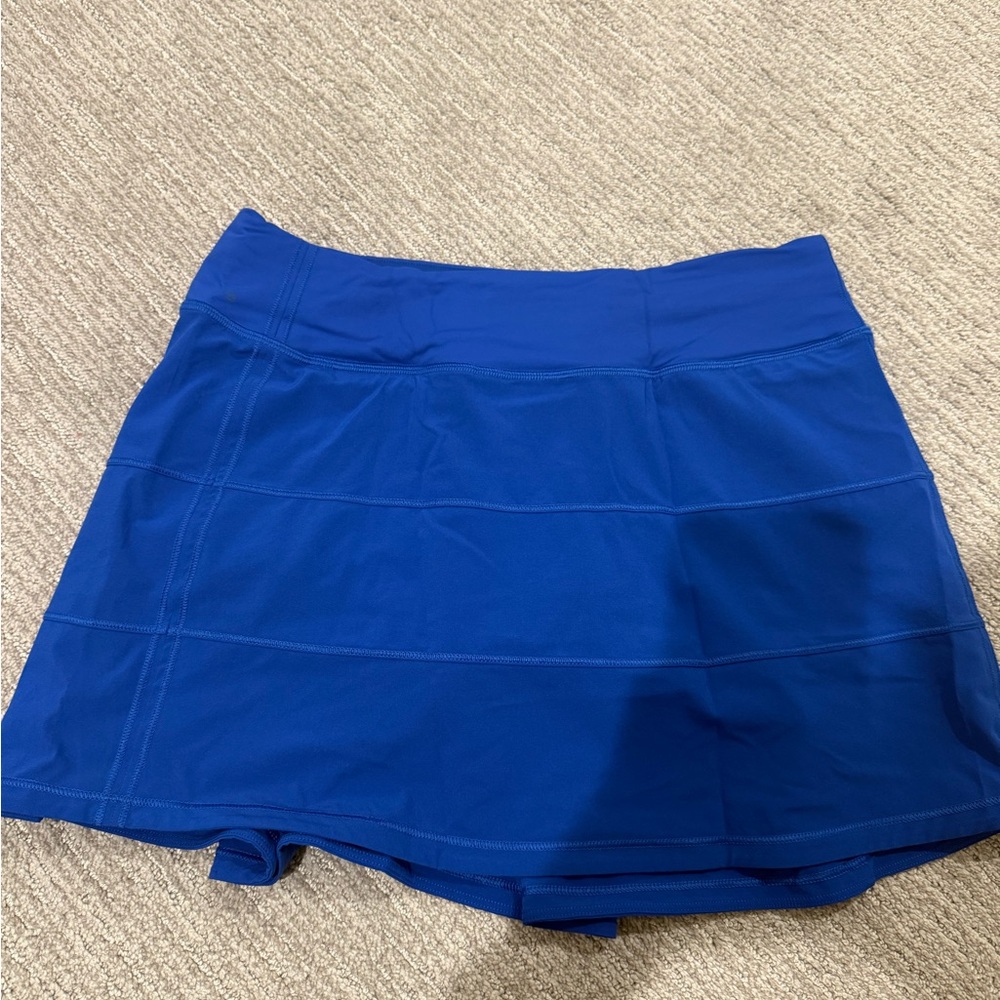 Lulu Lemon Pace Rival Skirt In Royal Blue
Great Conditionn